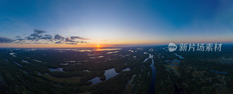 Muskoka Torrance Barrens暗天保护区和高地池塘，Gravenhurst，加拿大